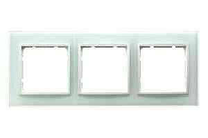 Рамка тройная B.7 стекло, для горизонтального/вертикального монтажа, белый 10136909